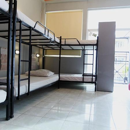 Dream Station - Saigon Hostel Ho Chi Minh City Bagian luar foto