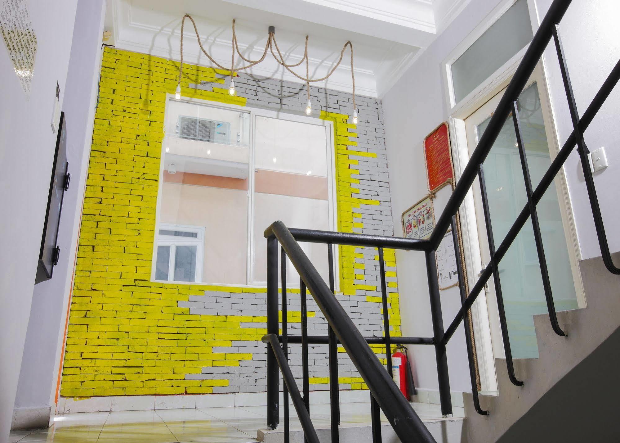 Dream Station - Saigon Hostel Ho Chi Minh City Bagian luar foto