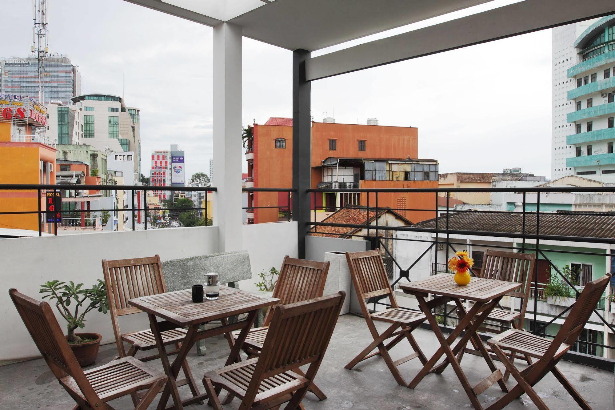 Dream Station - Saigon Hostel Ho Chi Minh City Bagian luar foto