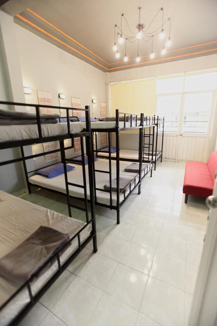 Dream Station - Saigon Hostel Ho Chi Minh City Bagian luar foto