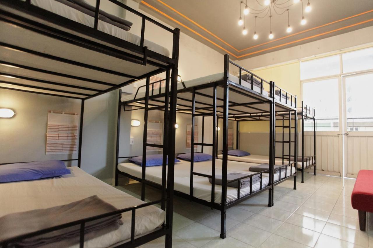 Dream Station - Saigon Hostel Ho Chi Minh City Bagian luar foto